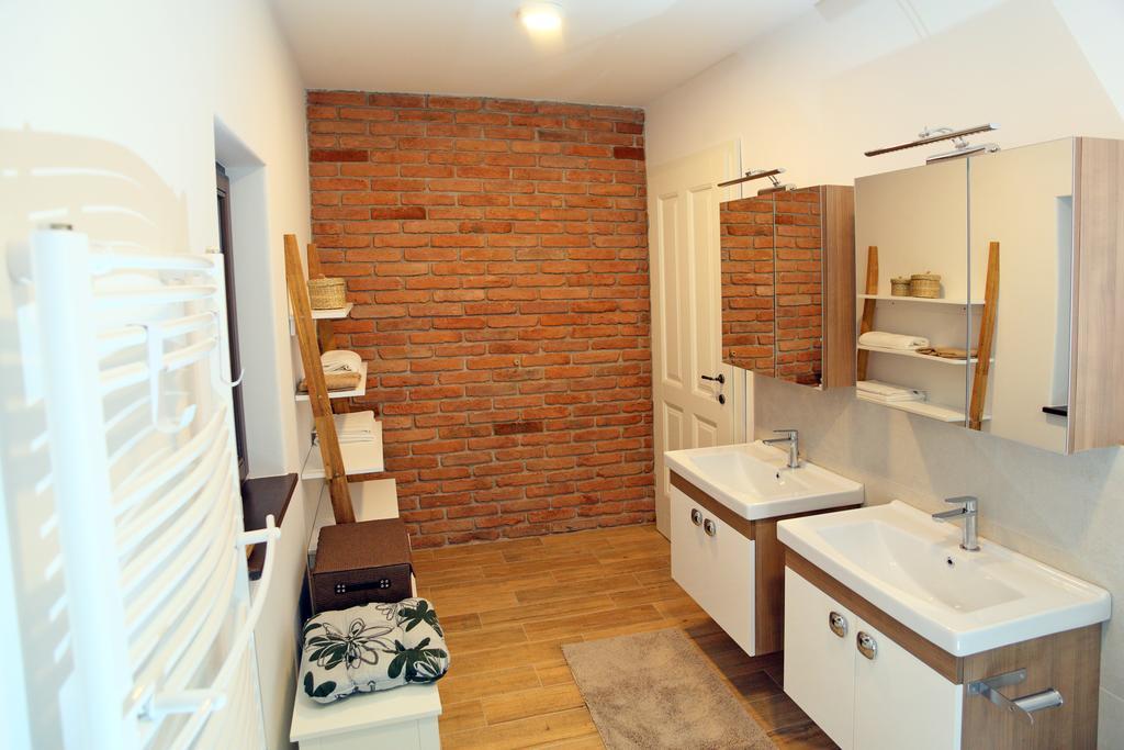 Apartment Little House Ptuj Exterior photo